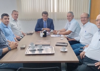 REUNIÃO COM VICE PREFEITO E SECRETÁRIO DE INOVAÇÃO, GERÊNCIA ACELEN RENOVÁVEIS E DIRETORIA DA FUNDETEC