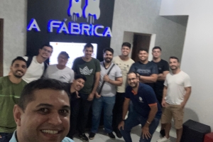 VISITA DOS ACADÊMICOS DA UNIFIPMOC NA A FÁBRICA