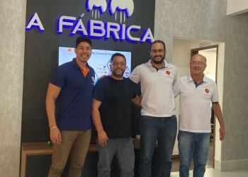 VISITA FERNANDO CALDEIRA À ACELERADORA A FÁBRICA