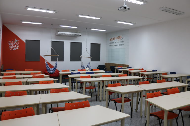 Sala de aula 768x512
